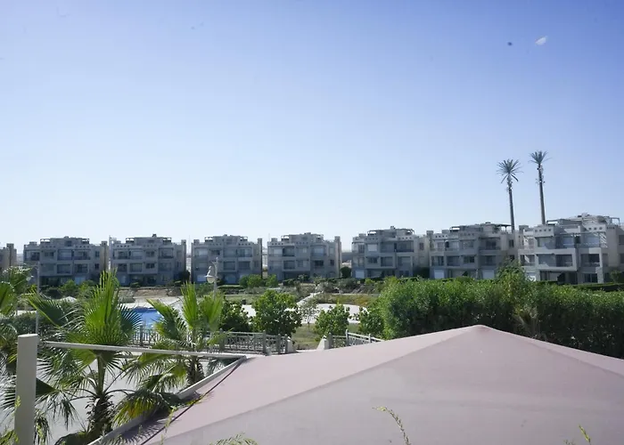 Spacious 3 Bedroom + Roof | Einbay Sokhna Apartment Ain Sukhna